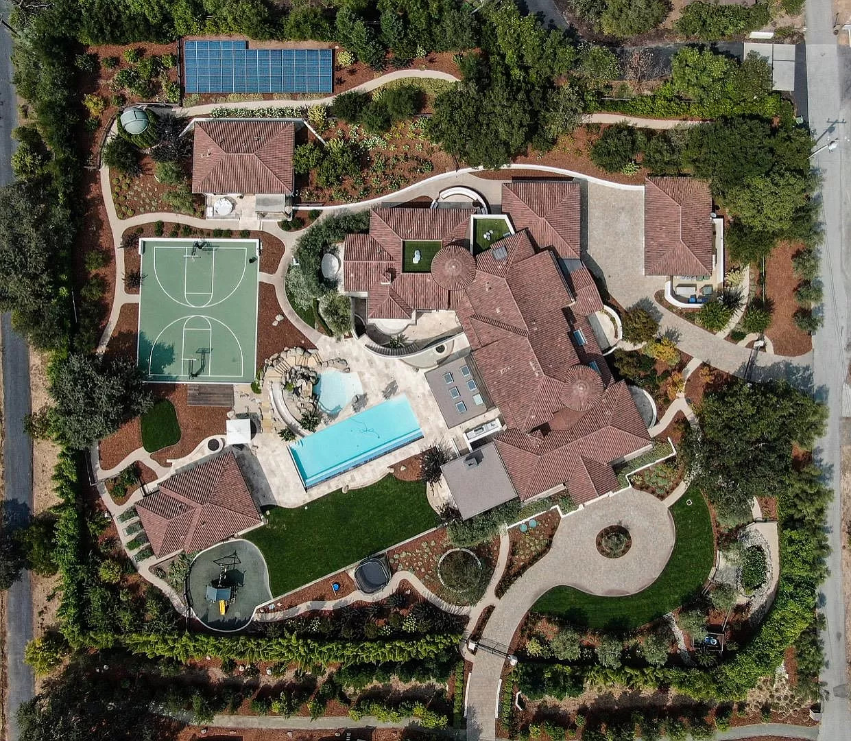 Los Altos Hills Villa — photograph 3